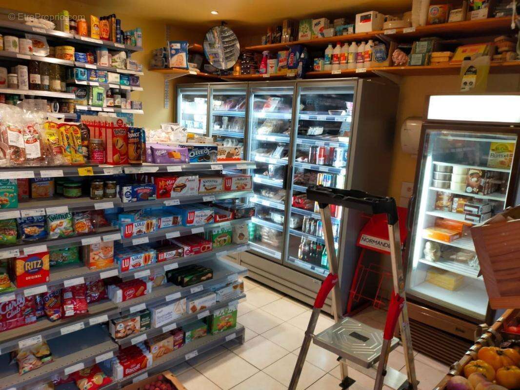 Commerce à QUIBERVILLE