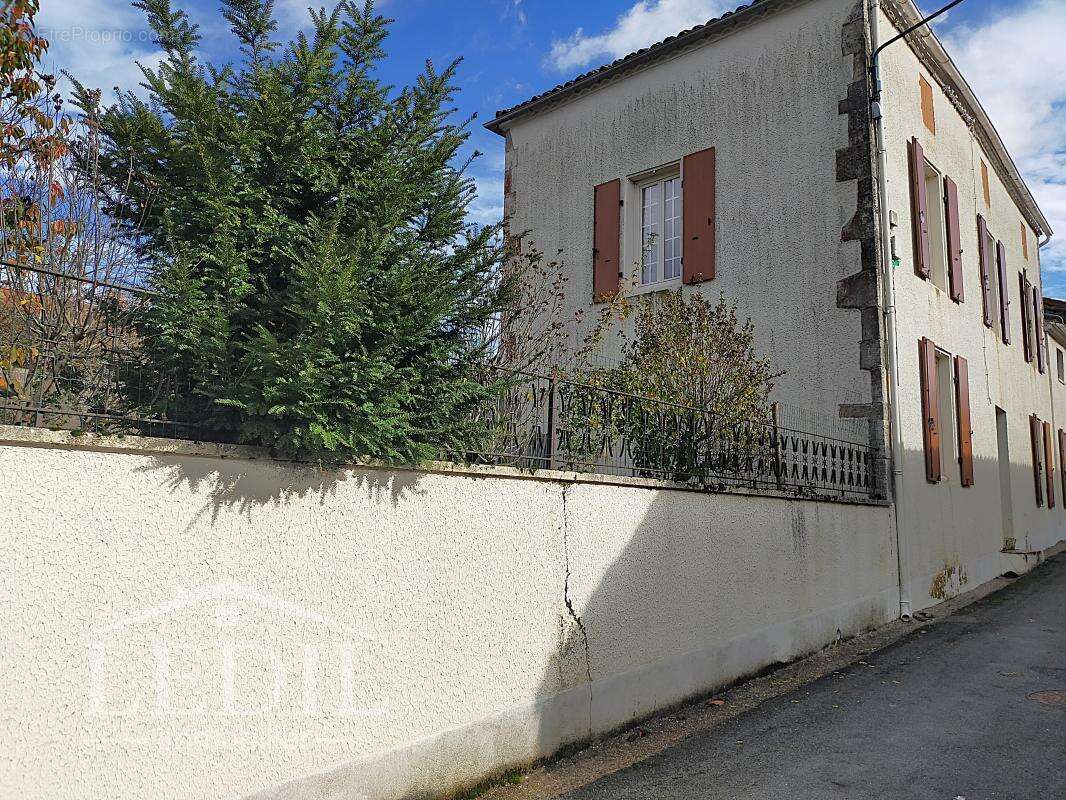 Maison à NERAC