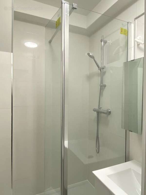 Appartement à PARIS-10E