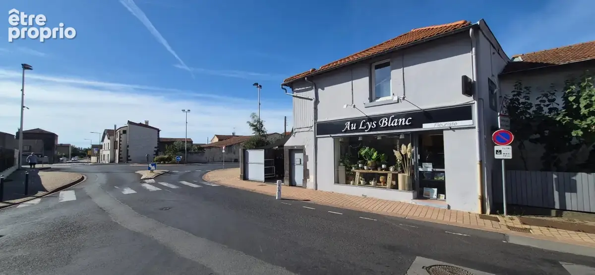 Fonds de commerce de fleuriste + immeuble à vendre à Gerzat (63) ! - photo 7