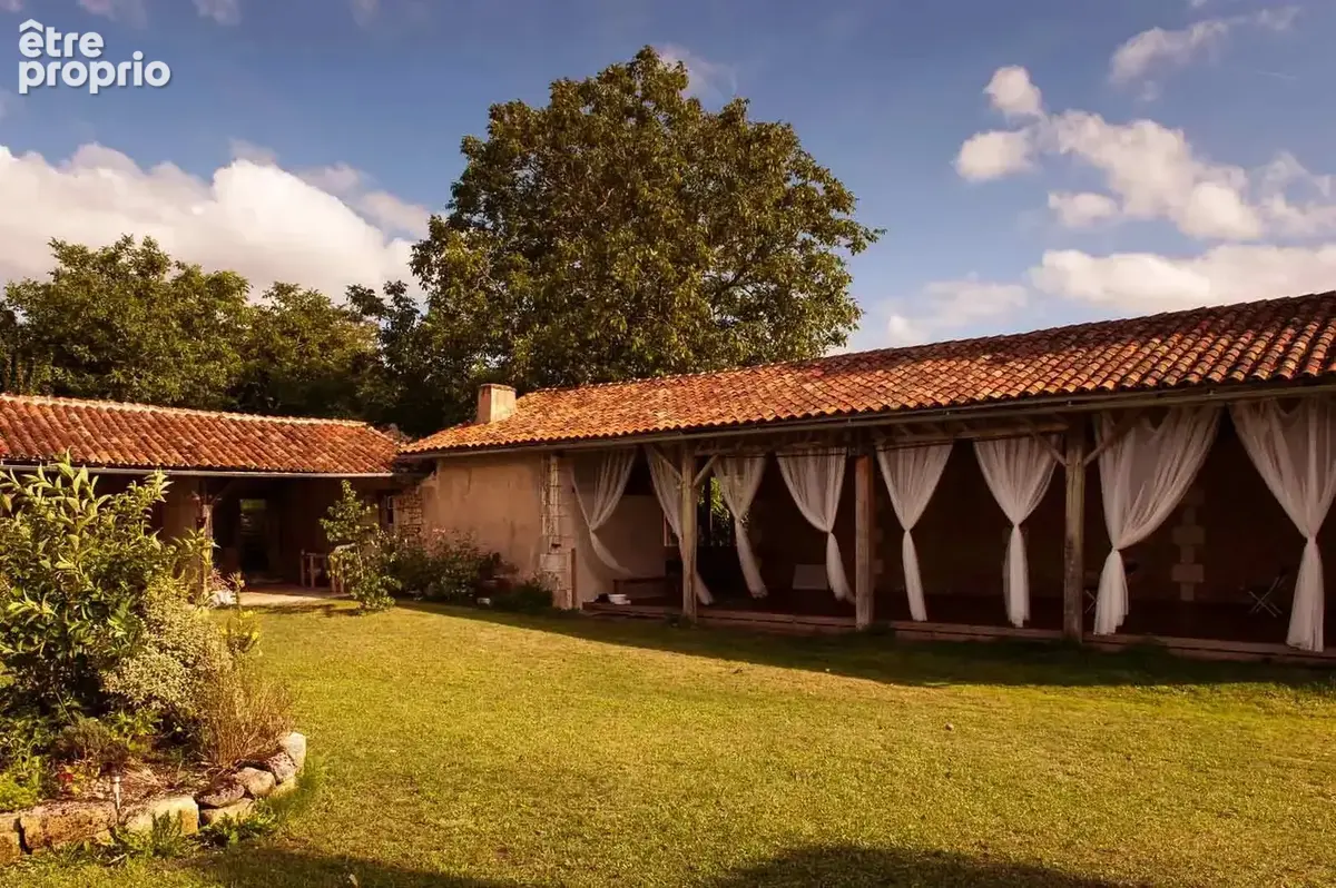 Maison de Maître avec piscine et vues exceptionnelles - photo 3