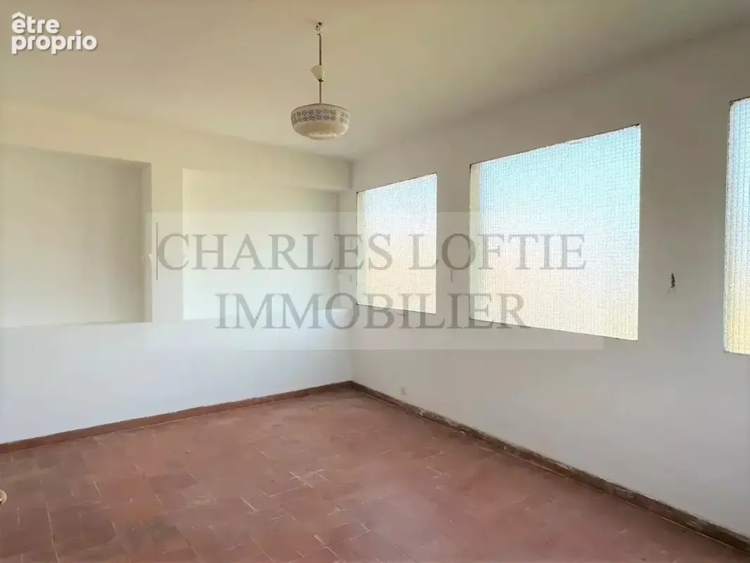Grande maison de village avec jardinet et garage, proche de toutes les commodités - photo 11