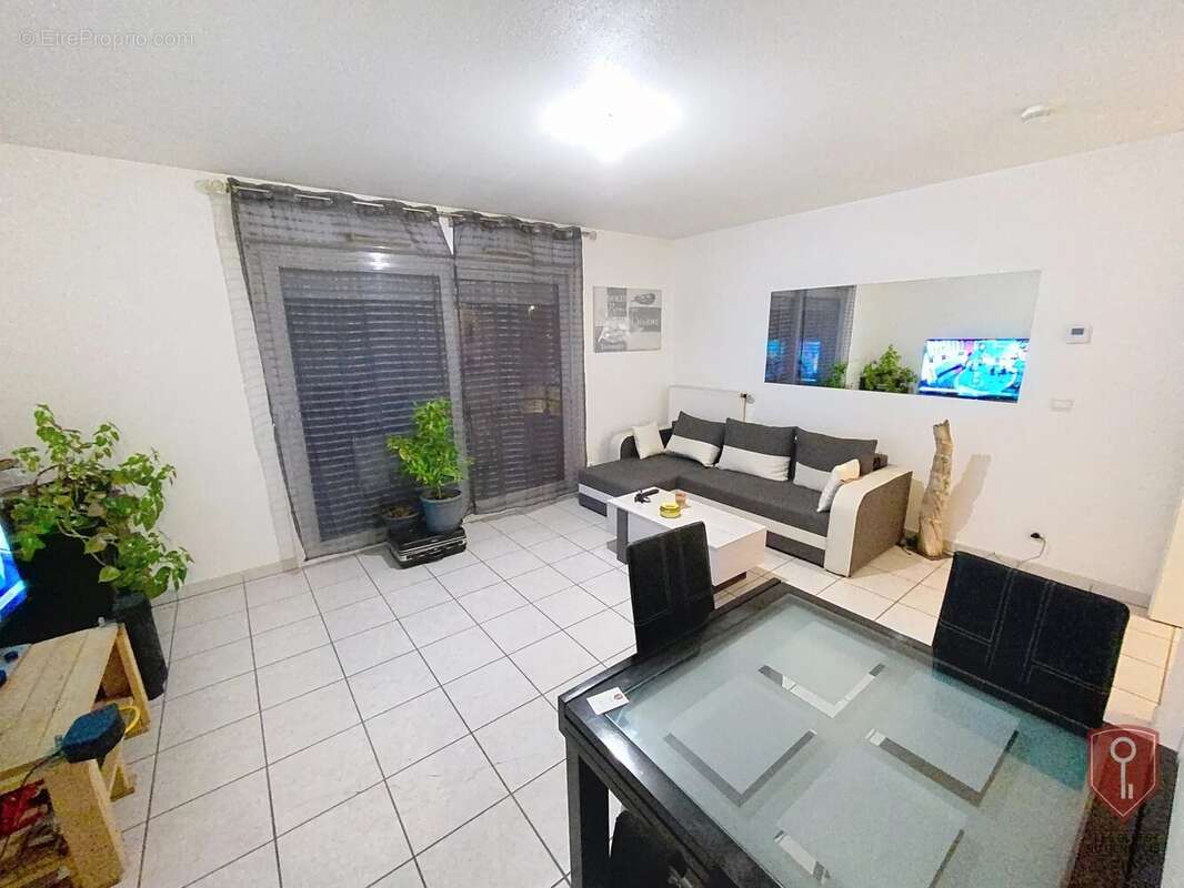 Appartement à VALLEIRY