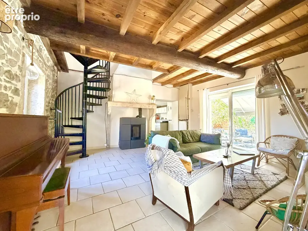 Maison Bully 110 m2 - 3 chambres, Piscine. - photo 6