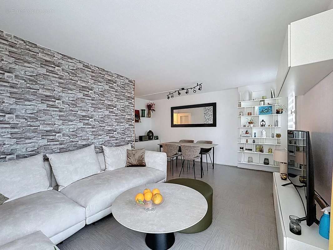 Appartement à ELANCOURT