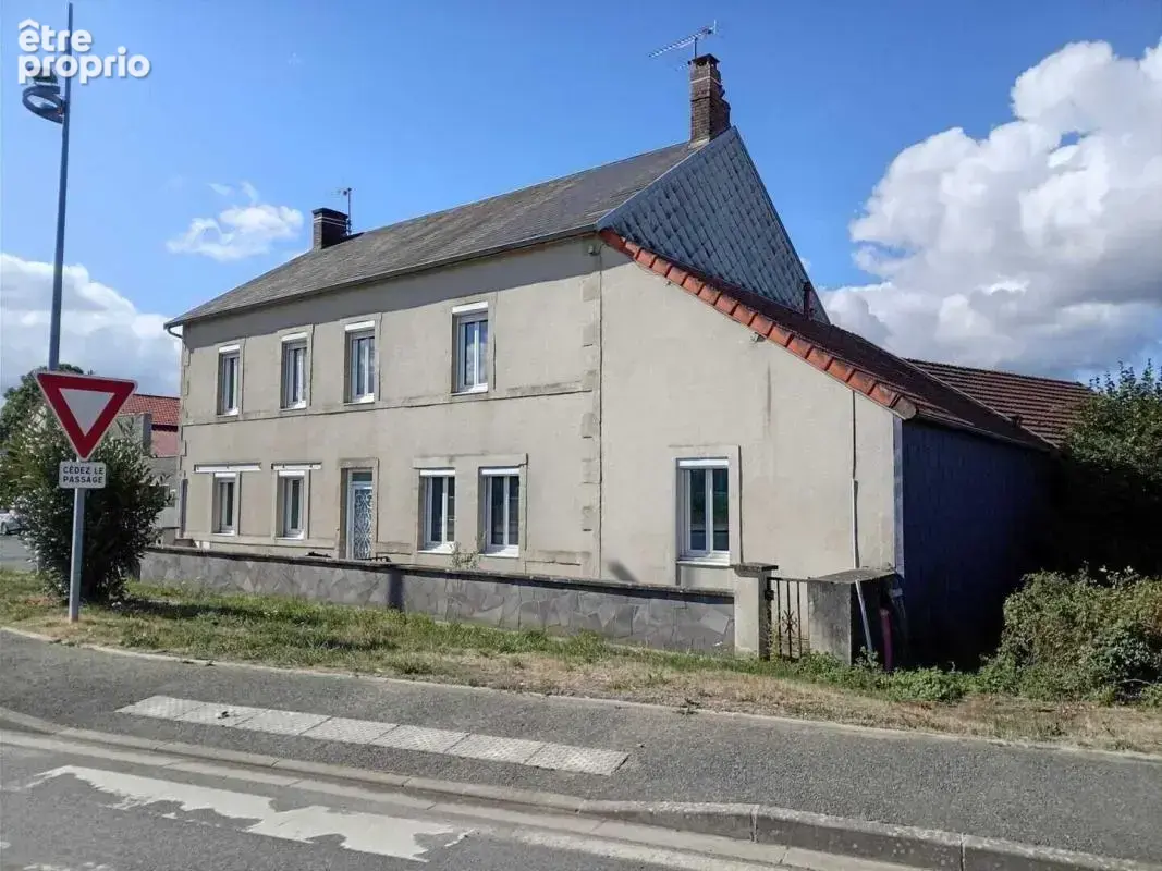 Maison à SAINT-ELOY-LES-MINES