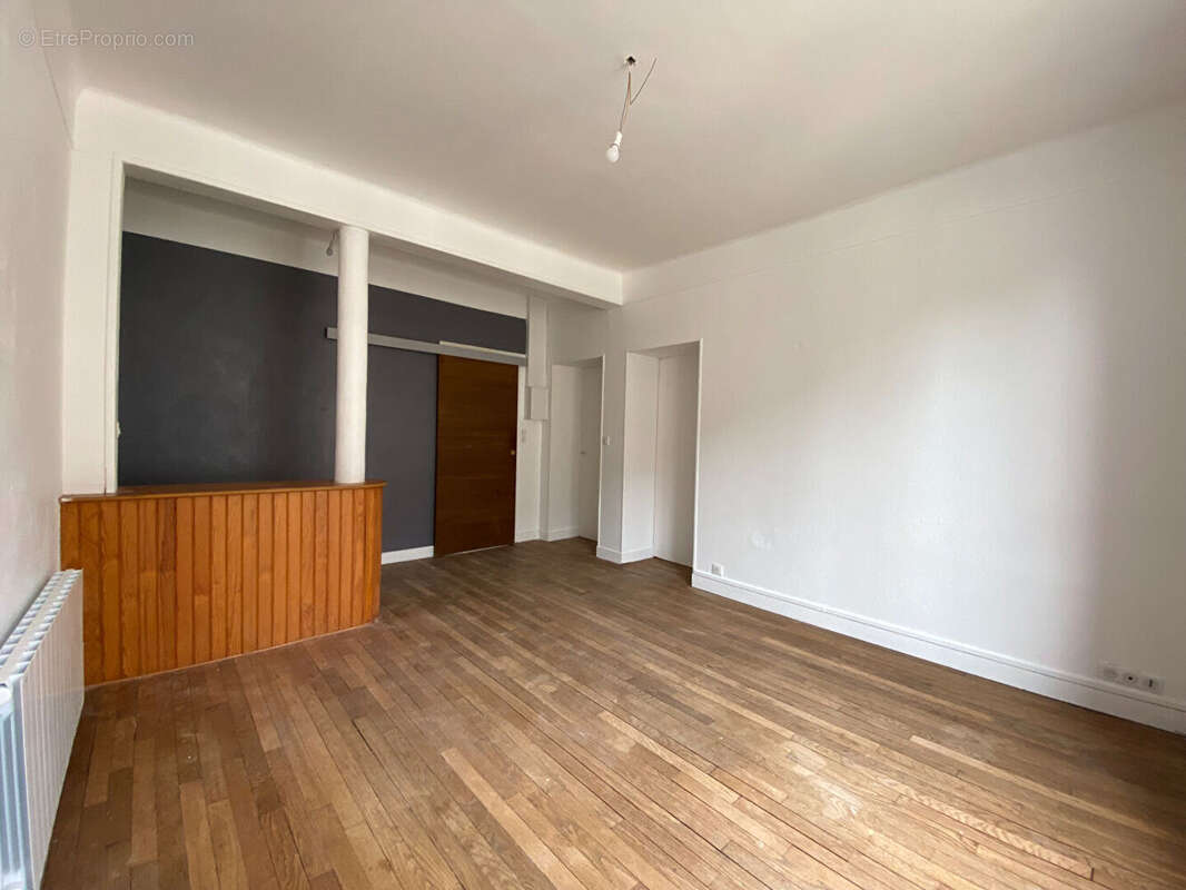 Appartement à FALAISE