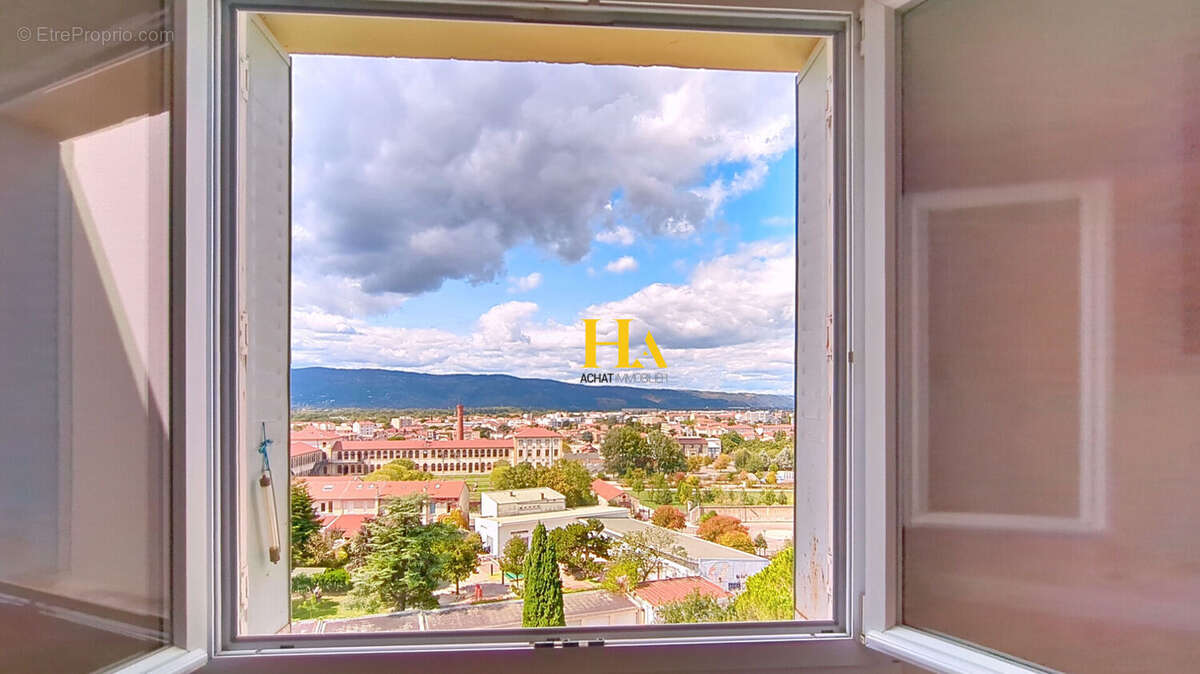 Appartement à BOURG-LES-VALENCE