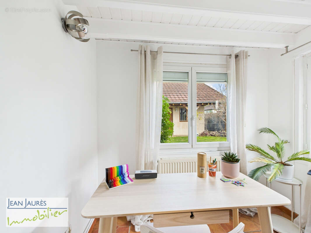 Maison à LES NOES-PRES-TROYES