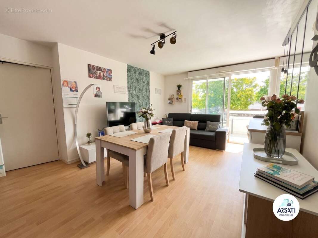 Appartement à SAINT-JACQUES-DE-LA-LANDE