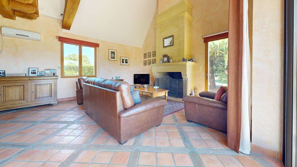 Maison Perigordine proche des commerces et parc arboré de 3860m2 - photo 7