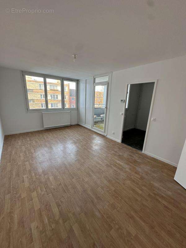 Appartement T3 avec balcon LOMME - photo 5