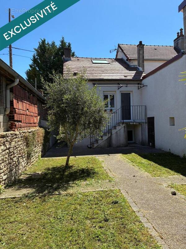 Photo 1 - Maison à DOLE