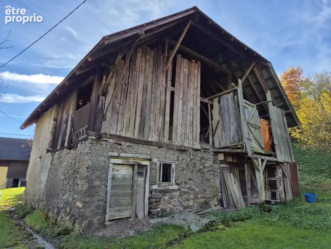 Bâtisse à rénover + maisonnette, 1484 m2 de terrain ! - photo 4