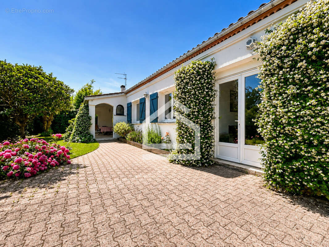 Exclusivité - Maison Chemin long - Merignac de plain pied avec grand jardin - photo 3