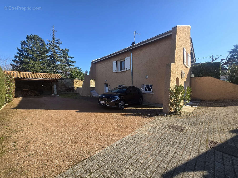 Maison à CHAPONOST