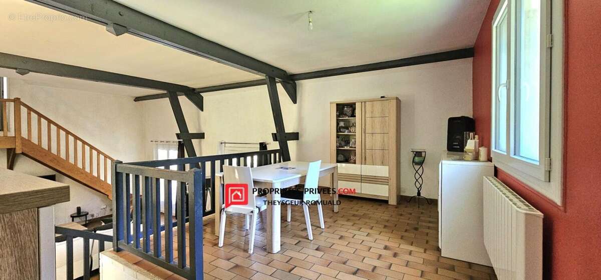Maison à COURTENAY