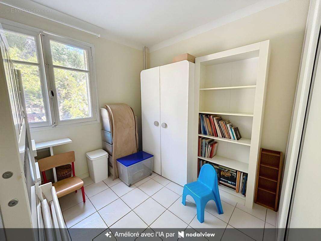 Exclusivite-2 pieces traversant en centre ville - photo 8