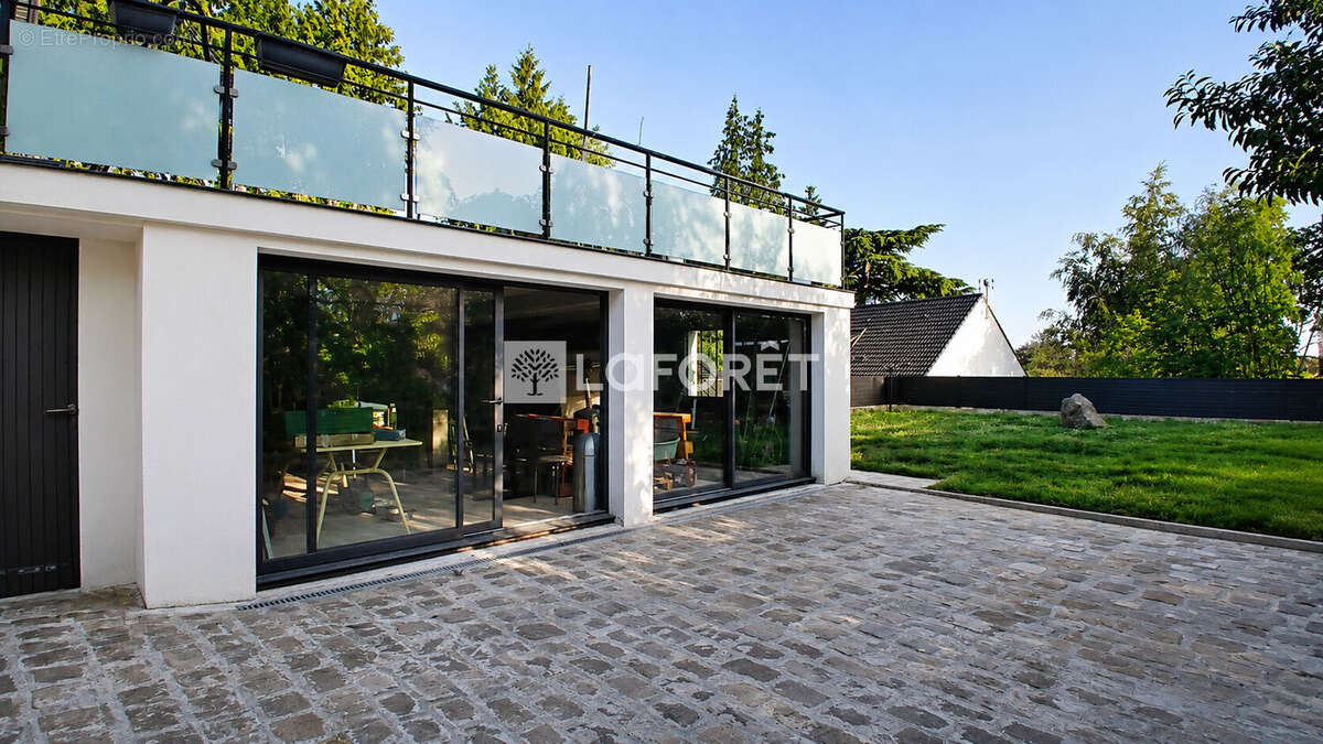 Maison familiale d'environ 150 m² avec fort potentiel à Linas - photo 4