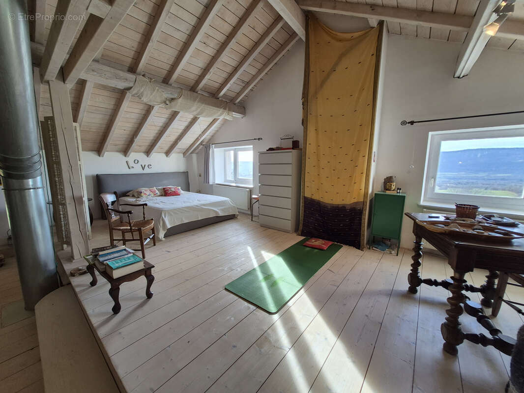 Maison à SUTRIEU
