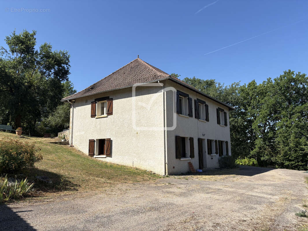 Maison à CORNAC