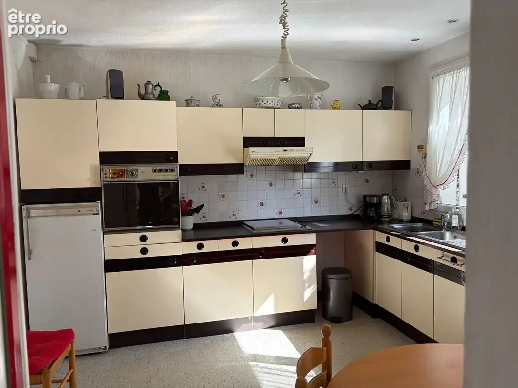 LES LOGES EN JOSAS Maison individuelle sur trois niveaux et jardin plan sans vis-à-vis - photo 5