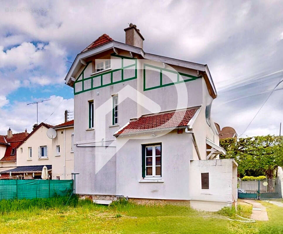Maison à AUBERGENVILLE