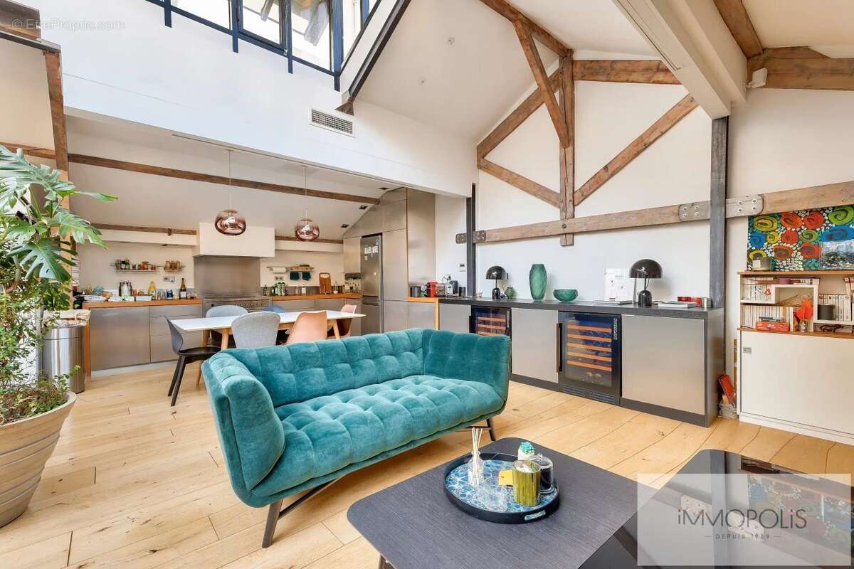 Appartement à PARIS-18E