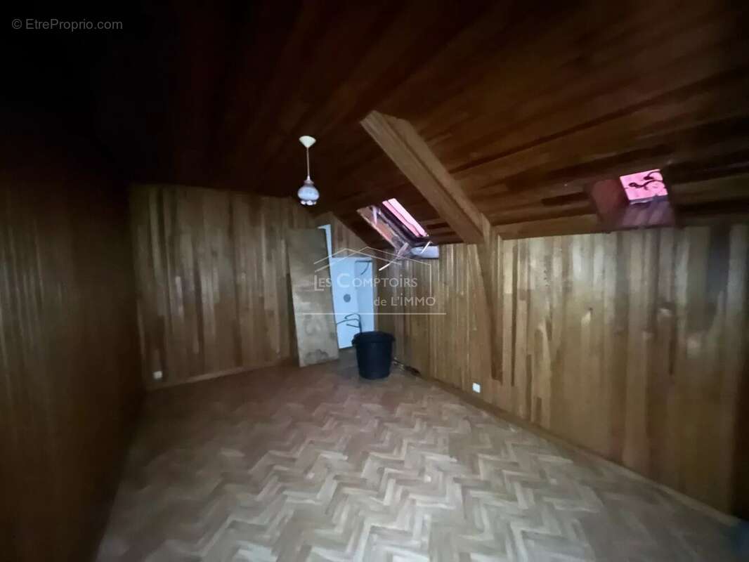 Maison à LA CHAPELLE-LAUNAY