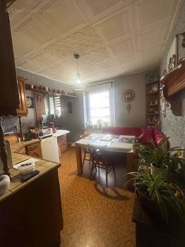 F4 115m2 avec place privative et jardin - photo 8