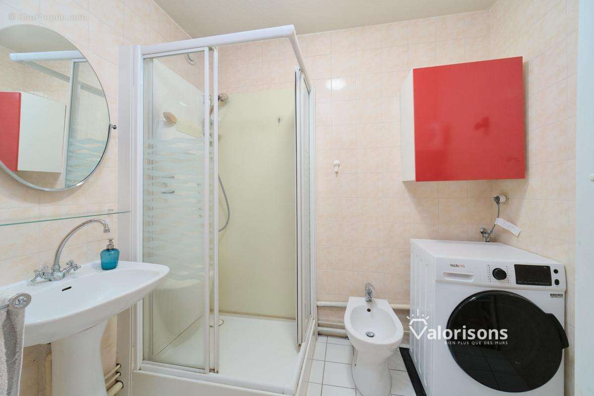 Appartement à MEYZIEU