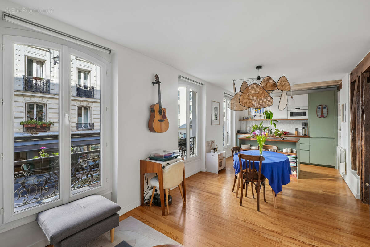 Appartement à PARIS-18E