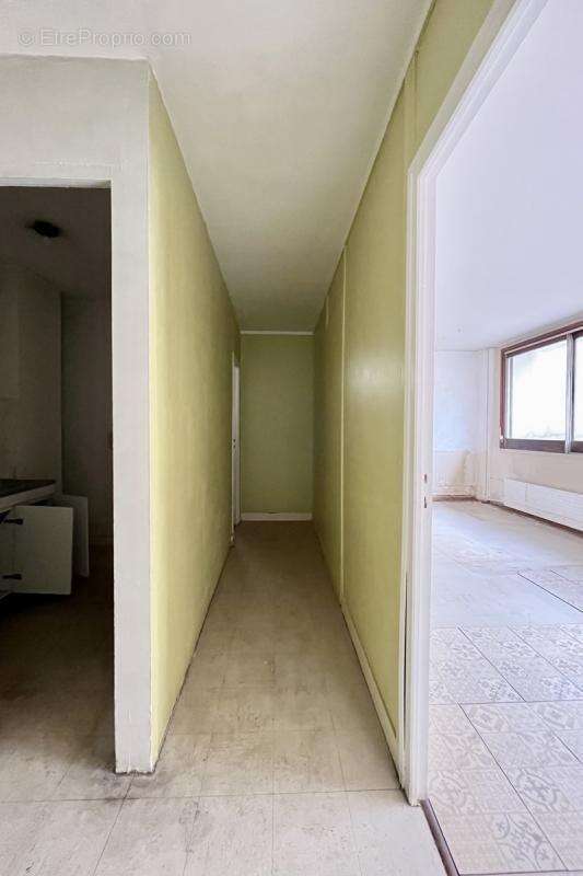 Appartement à LEVALLOIS-PERRET