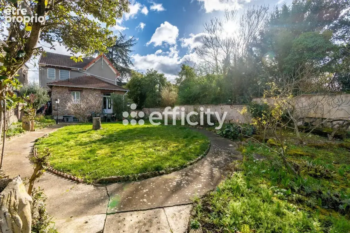 Maison 8 pièces 222 m² à vendre à Villeneuve-Le-Roi (94290) - photo 2