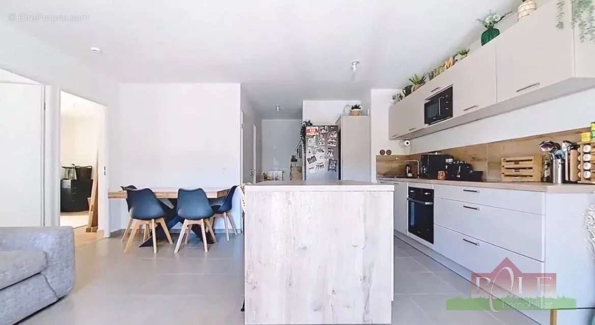 Appartement à PONT-EVEQUE