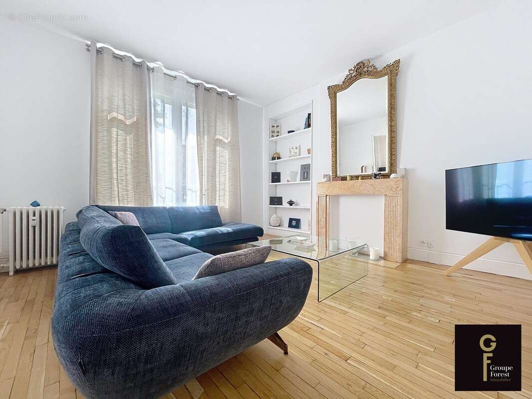 Appartement 125 m² à La Madeleine  - photo 2