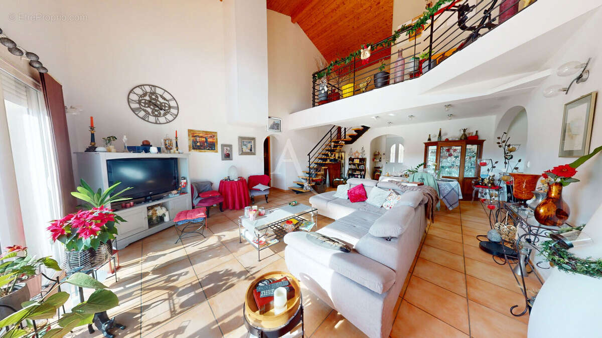 Maison à PUJAUDRAN