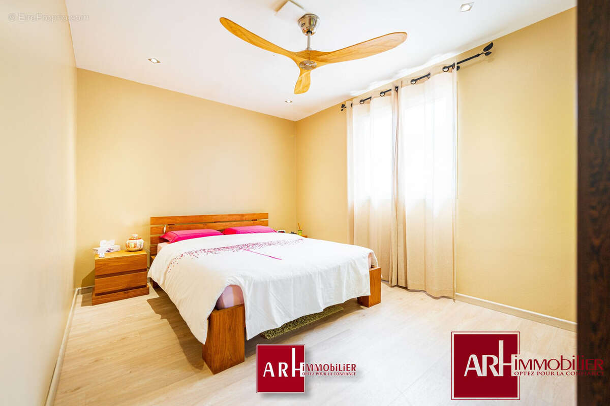 Maison à SAINT-DENIS