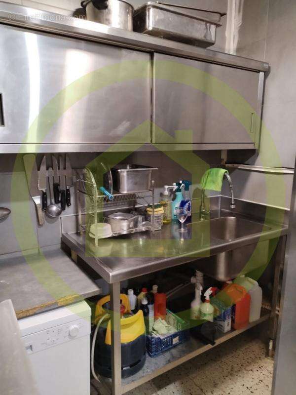 Commerce à SAINT-LAURENT-DU-VAR