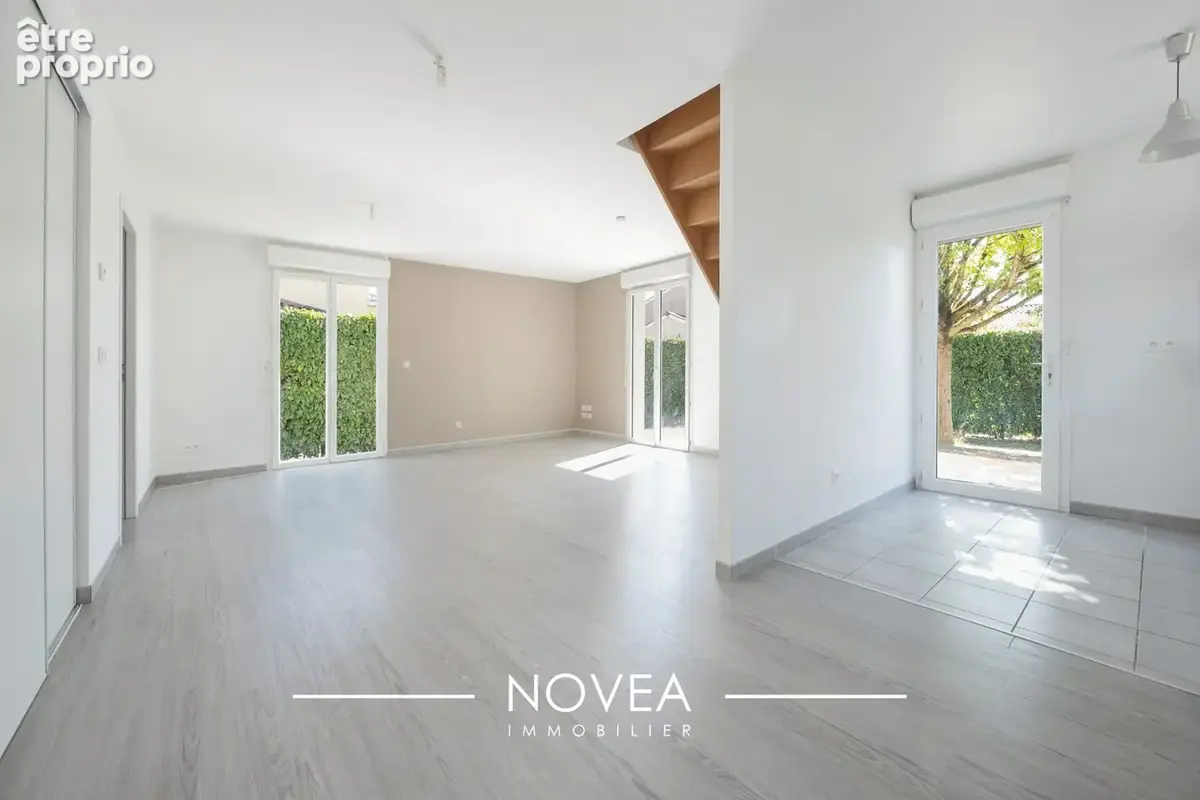 Maison 5 pièces 99 m² à vendre à Saint-Maurice-De-Beynost (01700) - photo 9