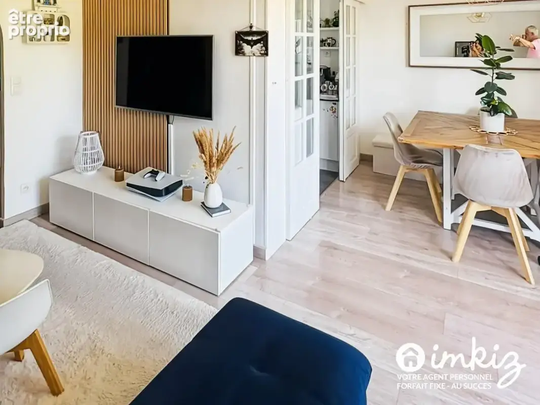 T4 rénové de 86 m² – Dernier étage – Balcon - photo 2