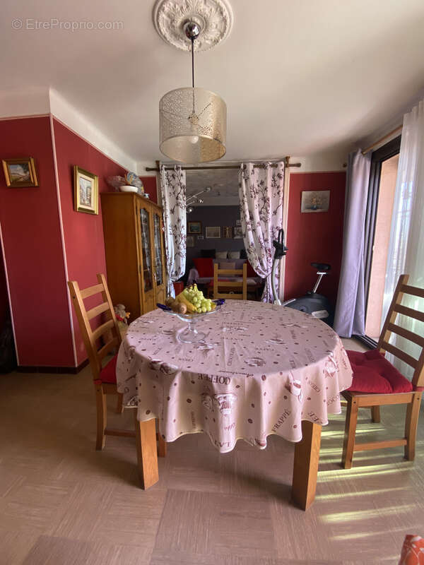 Appartement à LA VALETTE-DU-VAR