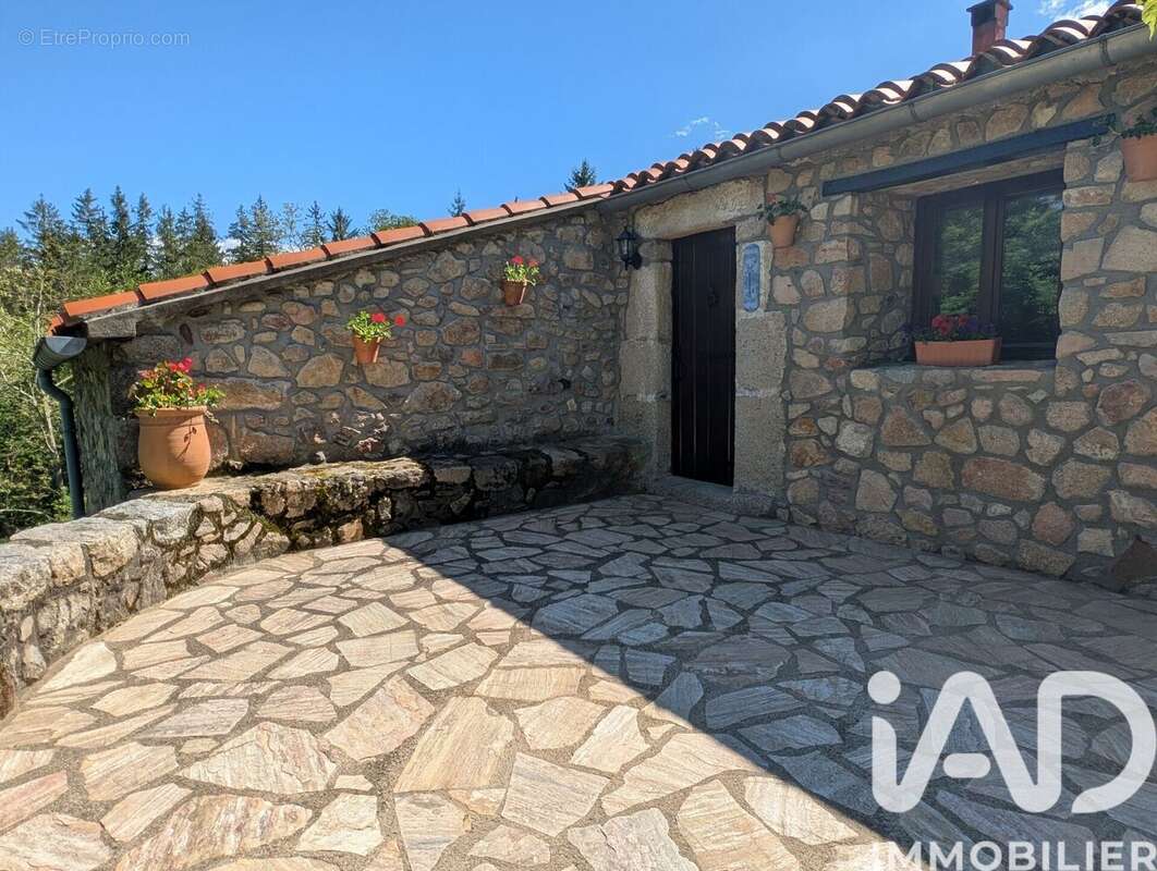 Photo 2 - Maison à SAINT-LAURENT-DE-CERDANS