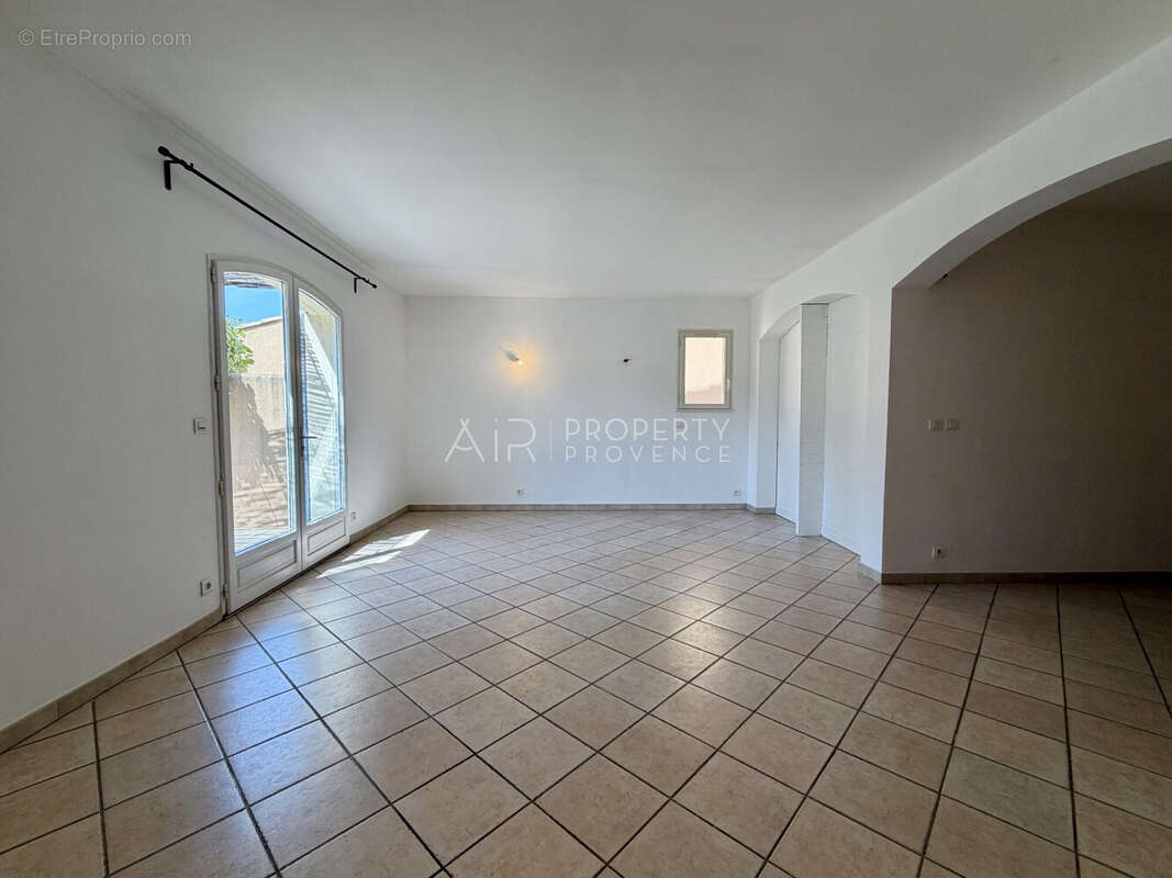 Maison à LOURMARIN