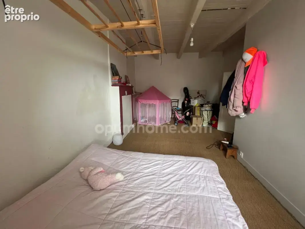 Maison en pierres 112 m² et dépendances - photo 10