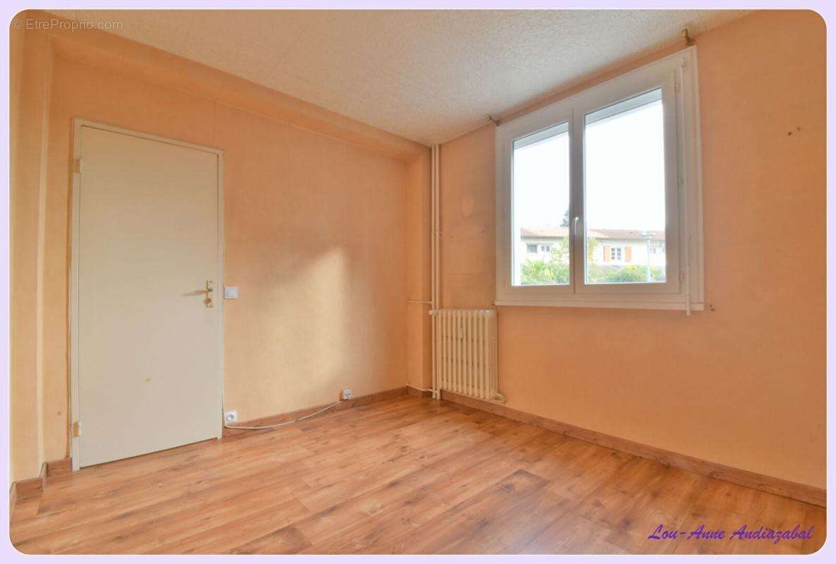 Appartement à BILLERE
