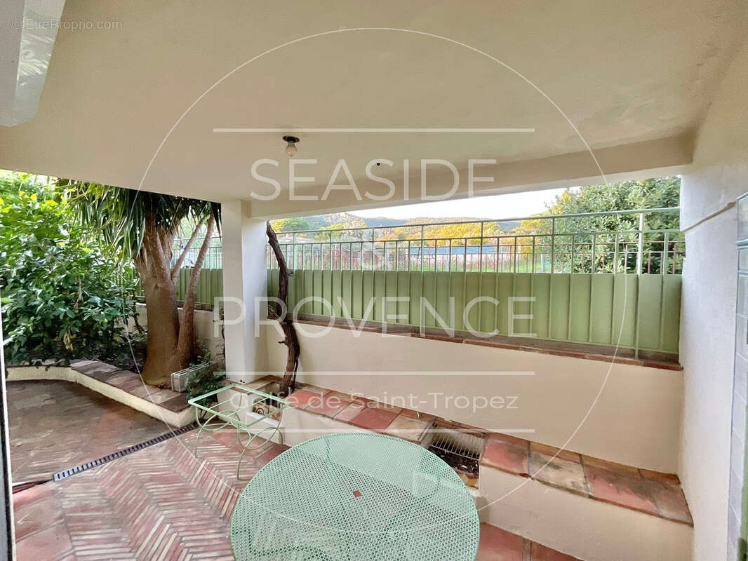 Maison à PLAN-DE-LA-TOUR