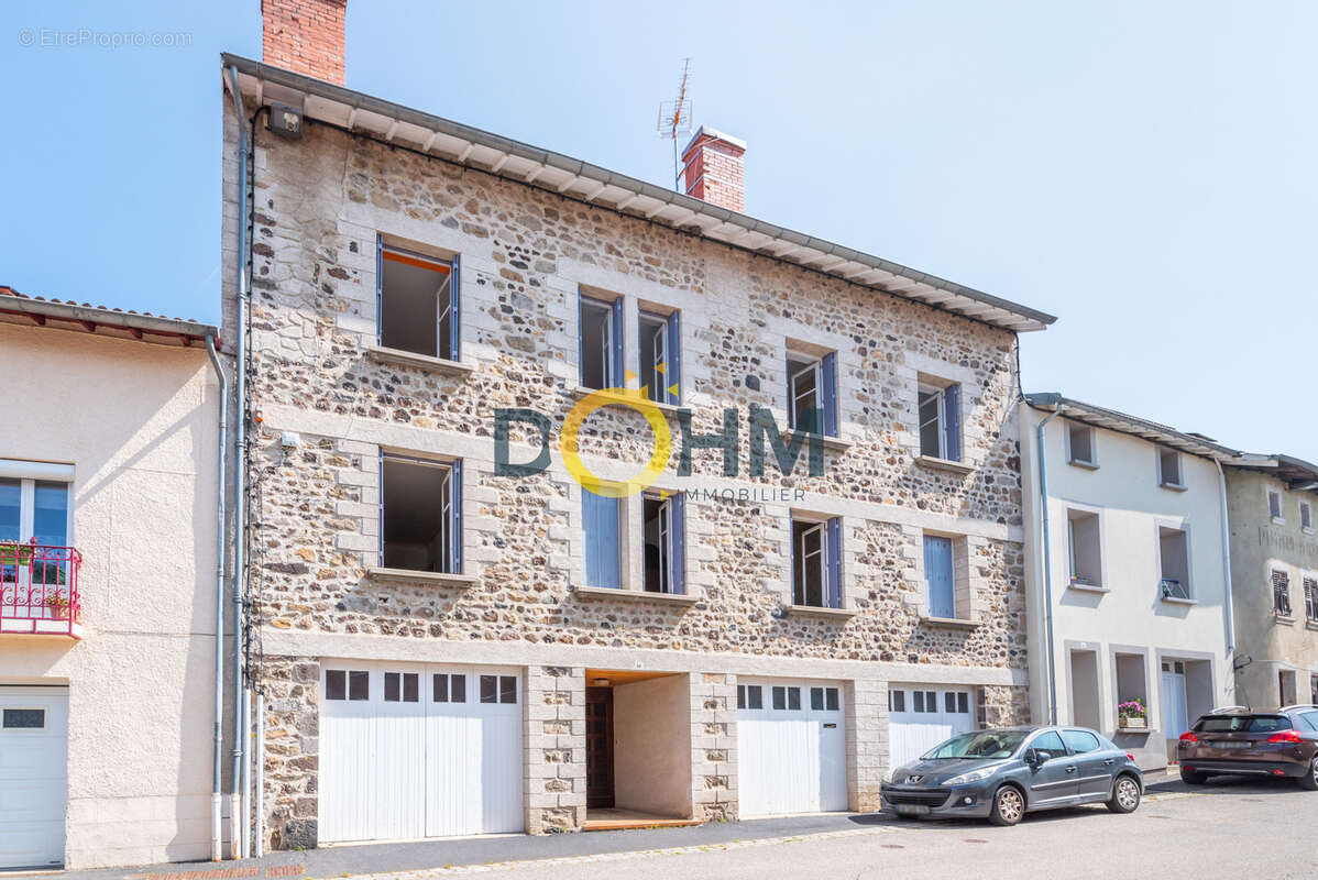 Gros potentiel à allègre ! maison avec jardin de + de 500 m2 - idéale investisseurs ou habitat partagé - photo 2