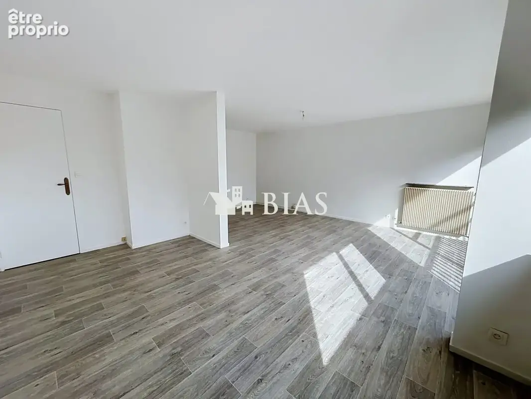 Appartement 4 pièces 84 m² à vendre à Deville-Les-Rouen (76250) - photo 3
