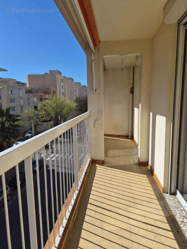 Appartement à MARSEILLE-10E